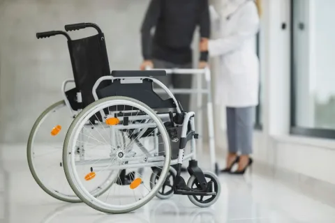 Como subir uma rampa com Cadeira de Rodas: Dicas úteis