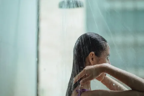 Benefícios da cadeira de banho para a acessibilidade